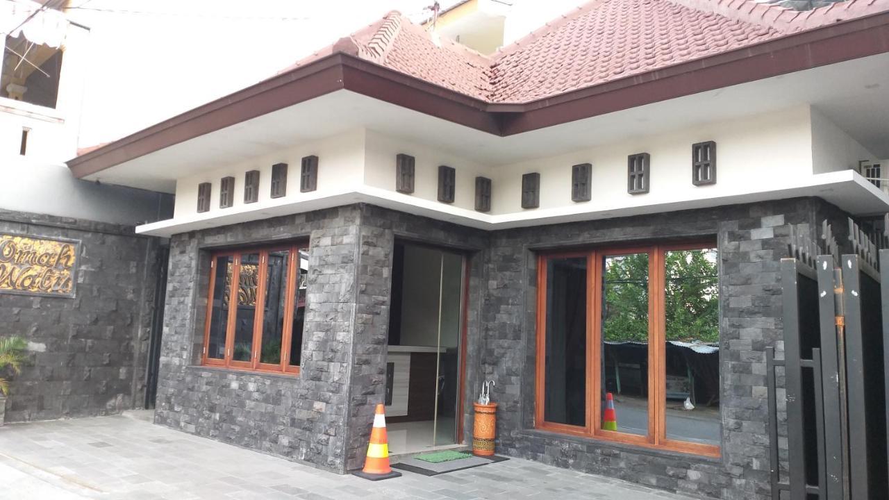 Omah Watu Homestay Джокякарта Екстериор снимка