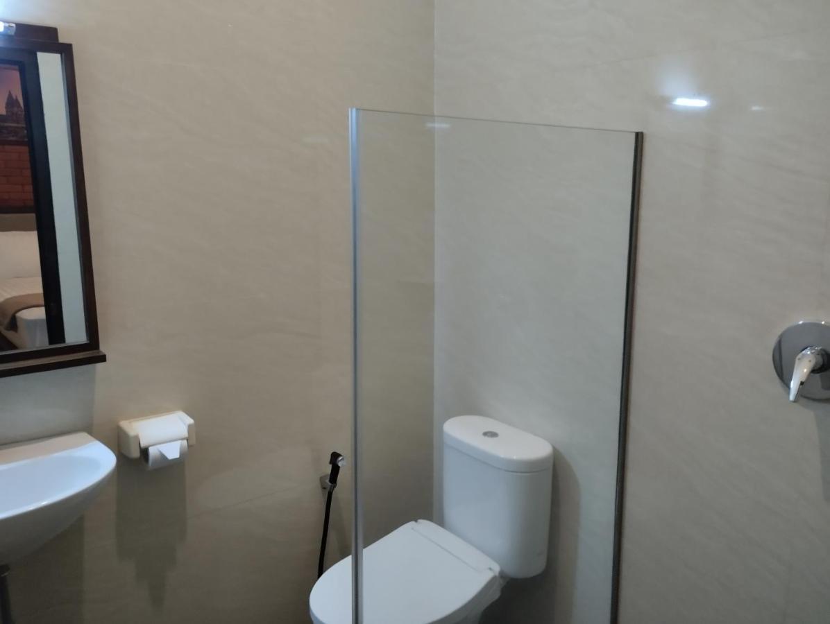 Omah Watu Homestay Джокякарта Екстериор снимка