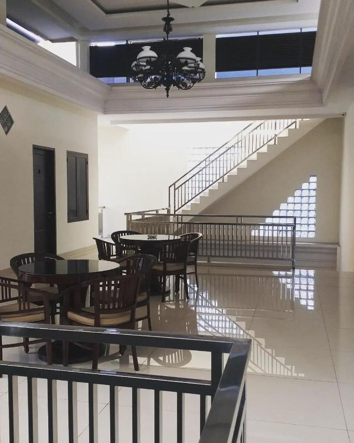 Omah Watu Homestay Джокякарта Екстериор снимка